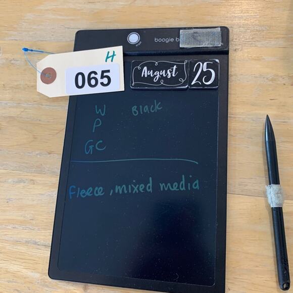 Under Armour Vest Womens S Small Black Mission Fleece Mixed Media Panel Full Zip - Picture 12 of 13